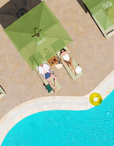 D Resort Ayvalık Ayvalık-Cunda kıyısının havadan keşfet görünümü